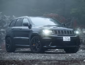 Jeep Grand Cherokee Trackhawk [Japan] (WK2) '2018–21
