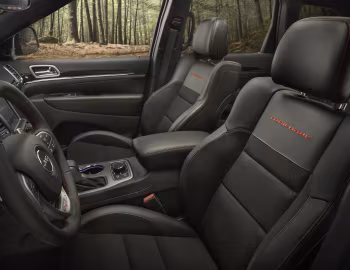 Interior 2017–21 Jeep Grand Cherokee Trailhawk [North America] (WK2) '2016–21