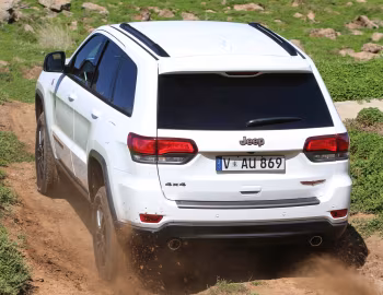 Jeep Grand Cherokee Trailhawk [Australia] (WK2) '2017–21