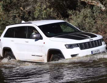 Jeep Grand Cherokee Trailhawk [Australia] (WK2) '2017–21