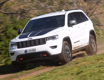 Jeep Grand Cherokee Trailhawk [Australia] (WK2) '2017–21