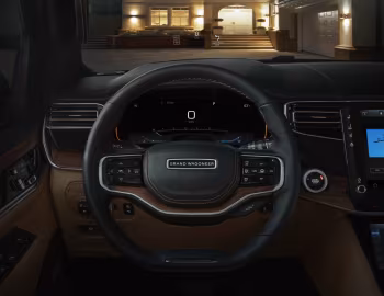 Painel frontal 2023–25 Jeep Grand Wagoneer L Series III (WS) '2022–25