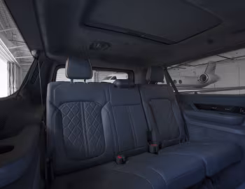 Interior 2023–25 Jeep Grand Wagoneer L Series III (WS) '2022–25