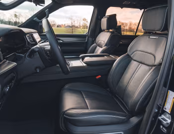 Interior 2022–25 Jeep Grand Wagoneer Obsidian (WS) '2021–25