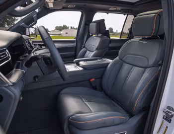 Interior 2022–23 Jeep Grand Wagoneer Series II (WS) '2021–23