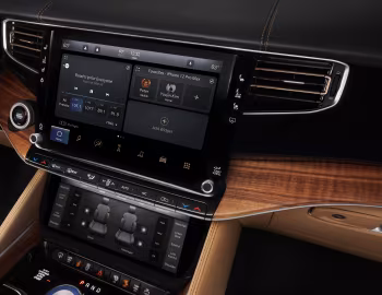 Interior 2022–25 Jeep Grand Wagoneer Series III (WS) '2021–25