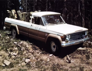 1971–74 Jeep J4000