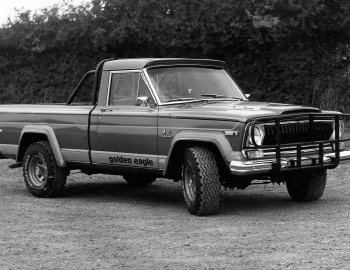 Jeep J10 Golden Eagle Levi's [UK-spec] '1977–78