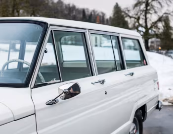 1965 Jeep Wagoneer 4-door (1414)