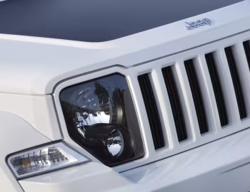 2012 Jeep Liberty "Arctic" (KK) '2011–12
