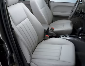 Interior 2005–06 Jeep Liberty Renegade (KJ) '2004–06
