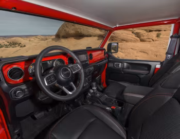 Интерьер Jeep Jeepster (JL) '03.2018