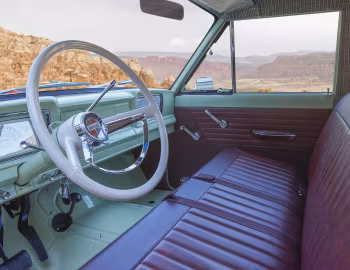 Интерьер 1965 Jeep Wagoneer Roadtrip '03.2018