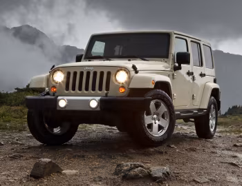 2011–15 Jeep Wrangler Unlimited Sahara [North America] (JK) '2010–15