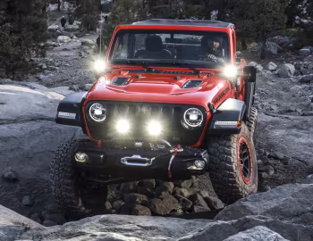 2018 Jeep Wrangler with Mopar Jeep Performance Parts [North America] (JL) '2018