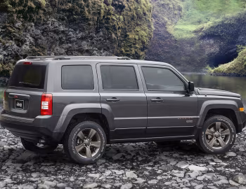2016–17 Jeep Patriot "75th Anniversary" (MK) '2016