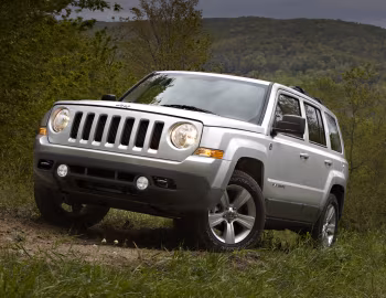 2011–17 Jeep Patriot Latitude [North America] (MK) '2010–16