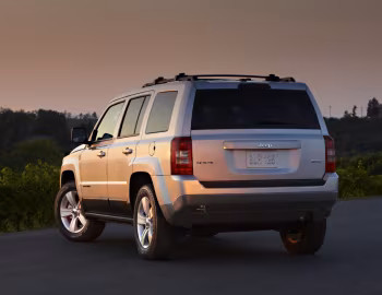 2011–17 Jeep Patriot Latitude [North America] (MK) '2010–16