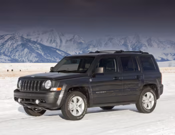 2011–17 Jeep Patriot Latitude [North America] (MK) '2010–16