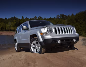 2011–17 Jeep Patriot Latitude [North America] (MK) '2010–16