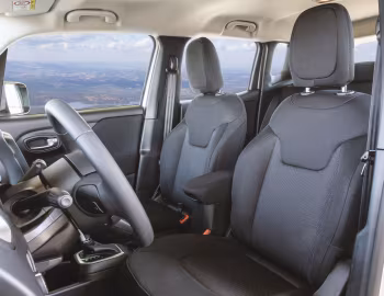 Interior 2021–22 Jeep Renegade Moab [Latam] (BU) '2020–22