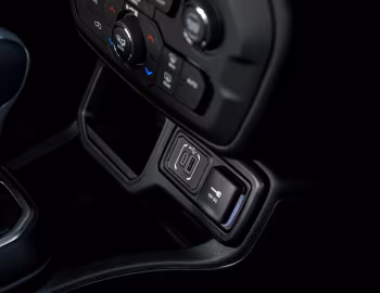 Interior Jeep Renegade Altitude e-Hybrid [EU-spec] (BU) '2024–25