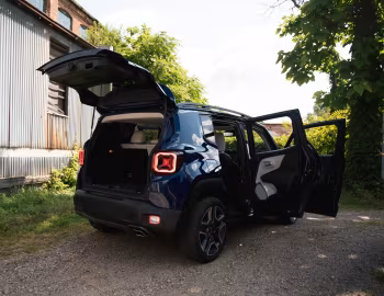 Interior 2019–23 Jeep Renegade Limited [North America] (BU) '2018–23