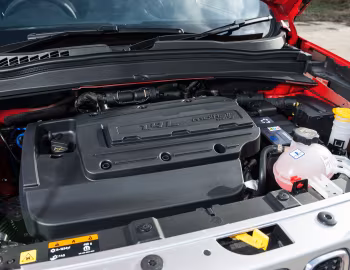 Sob o capô Jeep Renegade Limited [UK-spec] (BU) '2015–18