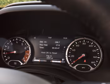 Painel 2019–23 Jeep Renegade Limited [North America] (BU) '2018–23