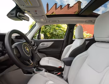 Interior 2019–23 Jeep Renegade Limited [North America] (BU) '2018–23