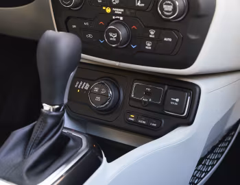 Interior Jeep Renegade Limited 4xe [EU-spec] (BU) '2020–24