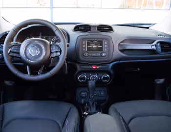 Painel frontal Jeep Renegade "Night Eagle" [Latam] (BU) '2017–18