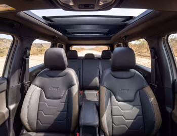 Intérieur 2027 Jeep Renegade Sahara MHEV [Latam] (BU) '2026