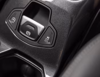 Interior 2025–26 Jeep Renegade Sahara T270 [Latam] (BU) '2024–26