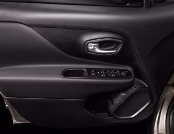 Interior 2025–26 Jeep Renegade Sahara T270 [Latam] (BU) '2024–26