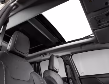 Interior 2025–26 Jeep Renegade Sahara T270 [Latam] (BU) '2024–26