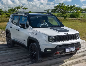 2025 Jeep Renegade Willys "10 anos" [Brazil] (BU) '2025