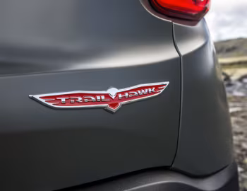 Jeep Renegade Trailhawk [UK-spec] (BU) '2018–20