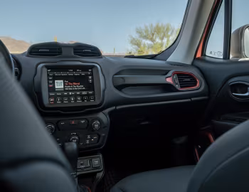 Interior 2019–23 Jeep Renegade Trailhawk [North America] (BU) '2018–23