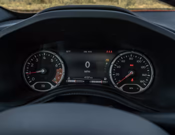 Painel 2019–23 Jeep Renegade Trailhawk [North America] (BU) '2018–23