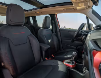 Interior 2019–23 Jeep Renegade Trailhawk [North America] (BU) '2018–23