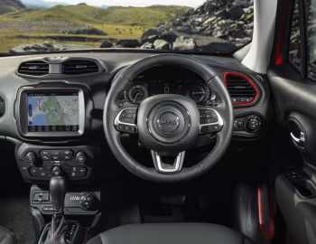 Painel frontal Jeep Renegade Trailhawk 4xe [UK-spec] (BU) '2020–25