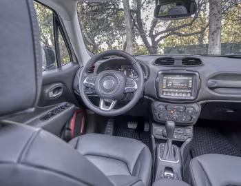 Interior Jeep Renegade Trailhawk 4xe [EU-spec] (BU) '2020–25