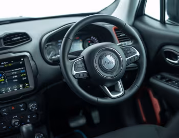 Painel frontal Jeep Renegade Trailhawk 4xe [Japan] (BU) '2020–25