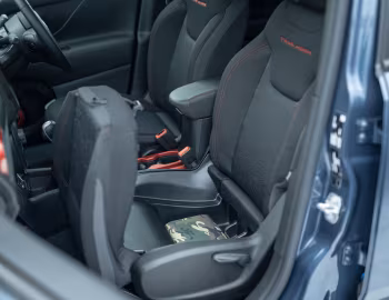 Interior Jeep Renegade Trailhawk 4xe [Japan] (BU) '2020–25