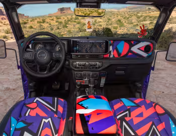 Painel frontal Jeep Rewind Concept '04.2025