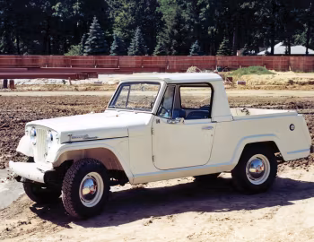 Jeepster Commando Pickup '01.1967–71
