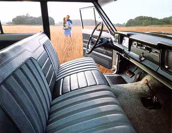 Interior 1970–71 Jeep Wagoneer