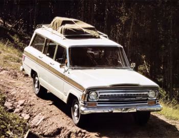 1970–71 Jeep Wagoneer