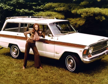 1970–71 Jeep Wagoneer